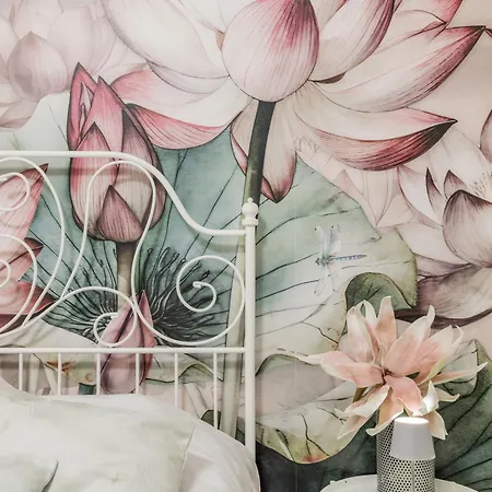 Hideaway With Jungle Vibes شقة
